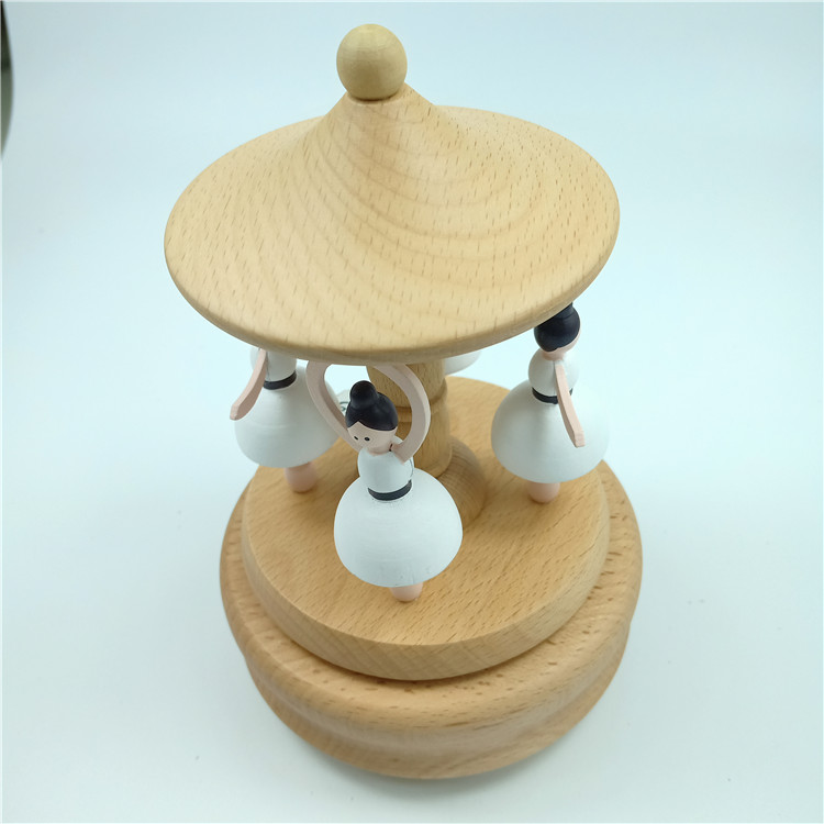 Wood Rotating 18 $11.92