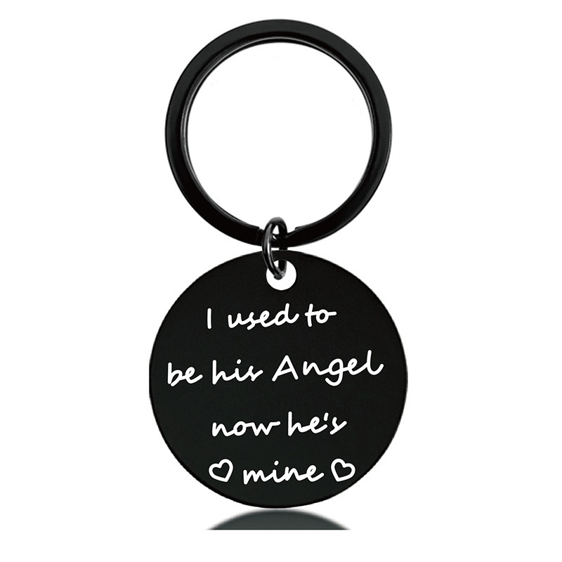 Black Round Engraved Metal Key Chains for Parents to Thank for Their Christmas Gifts