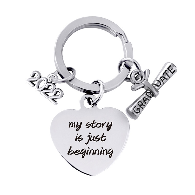 European and American cross-border stainless steel heart 2022 graduation season gift engraved metal key chain