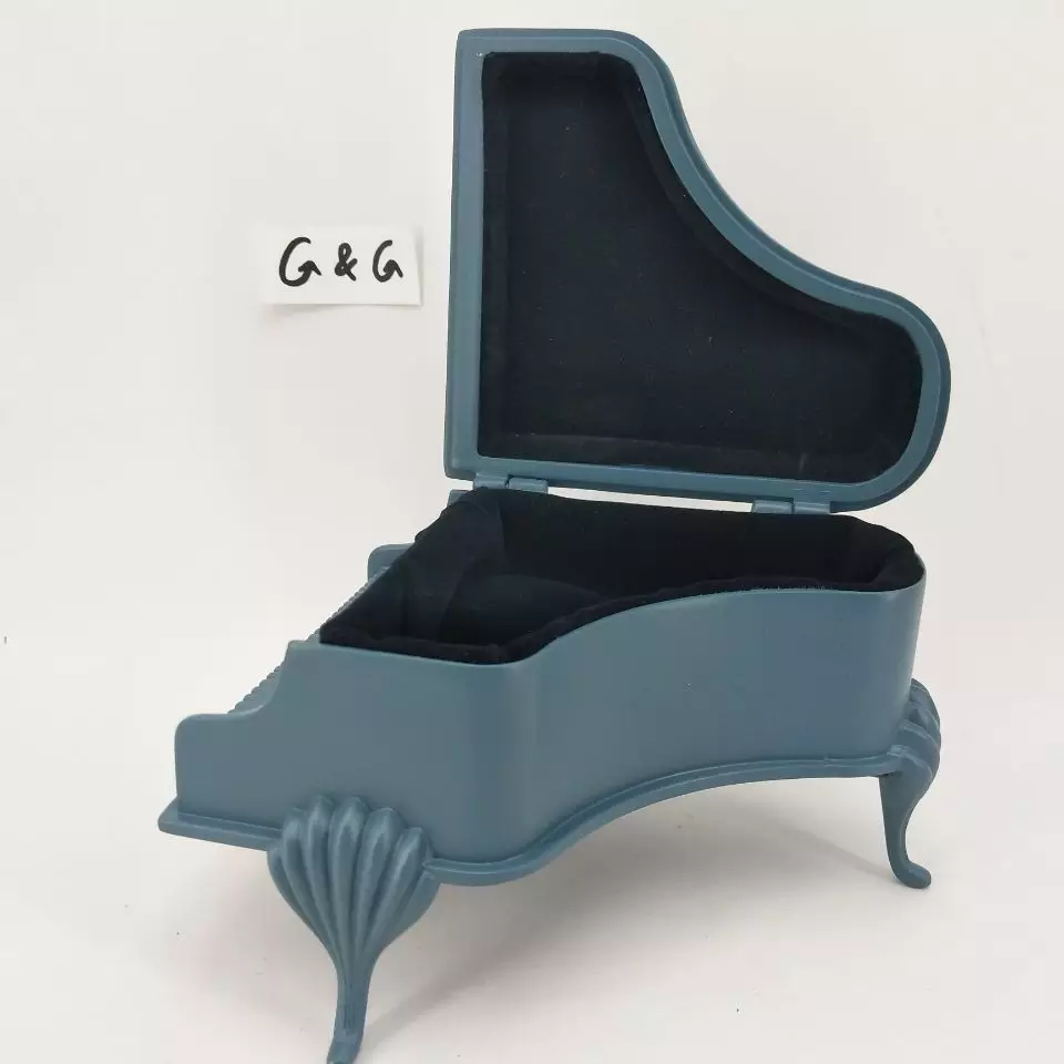 Musical Instrument Miniature $10.12